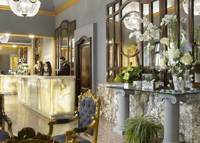 Golden Tulip Piram