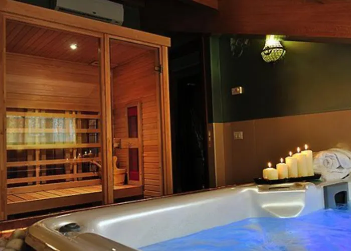 Golden Tulip Piram